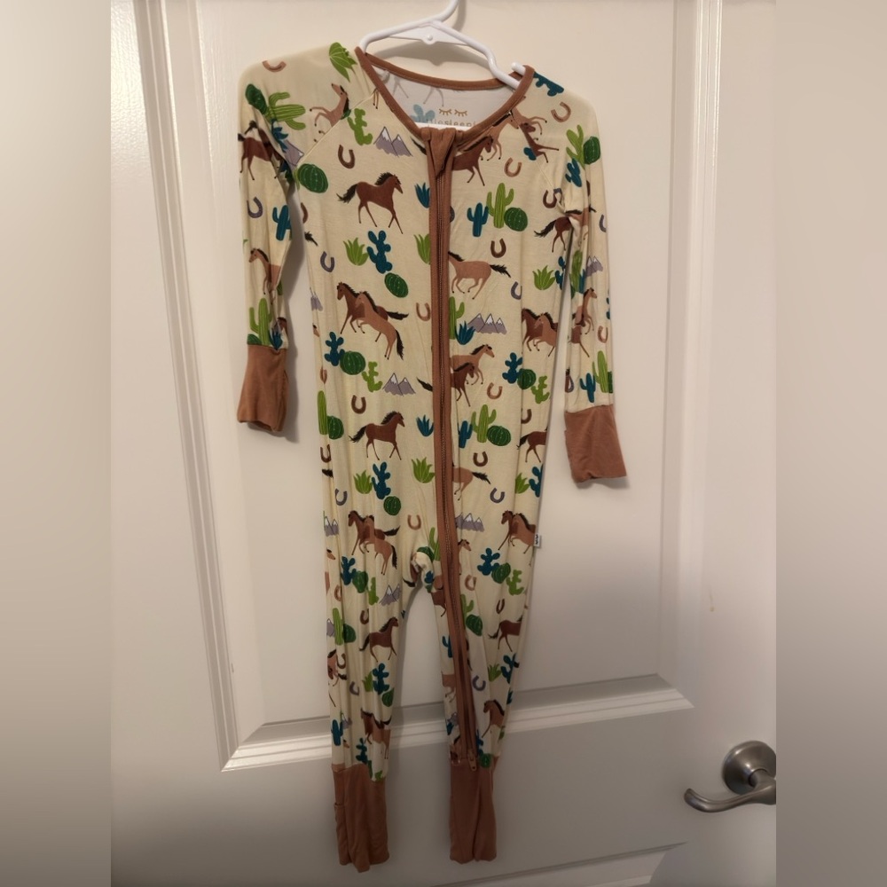 12-18 months little sleepies western zippy